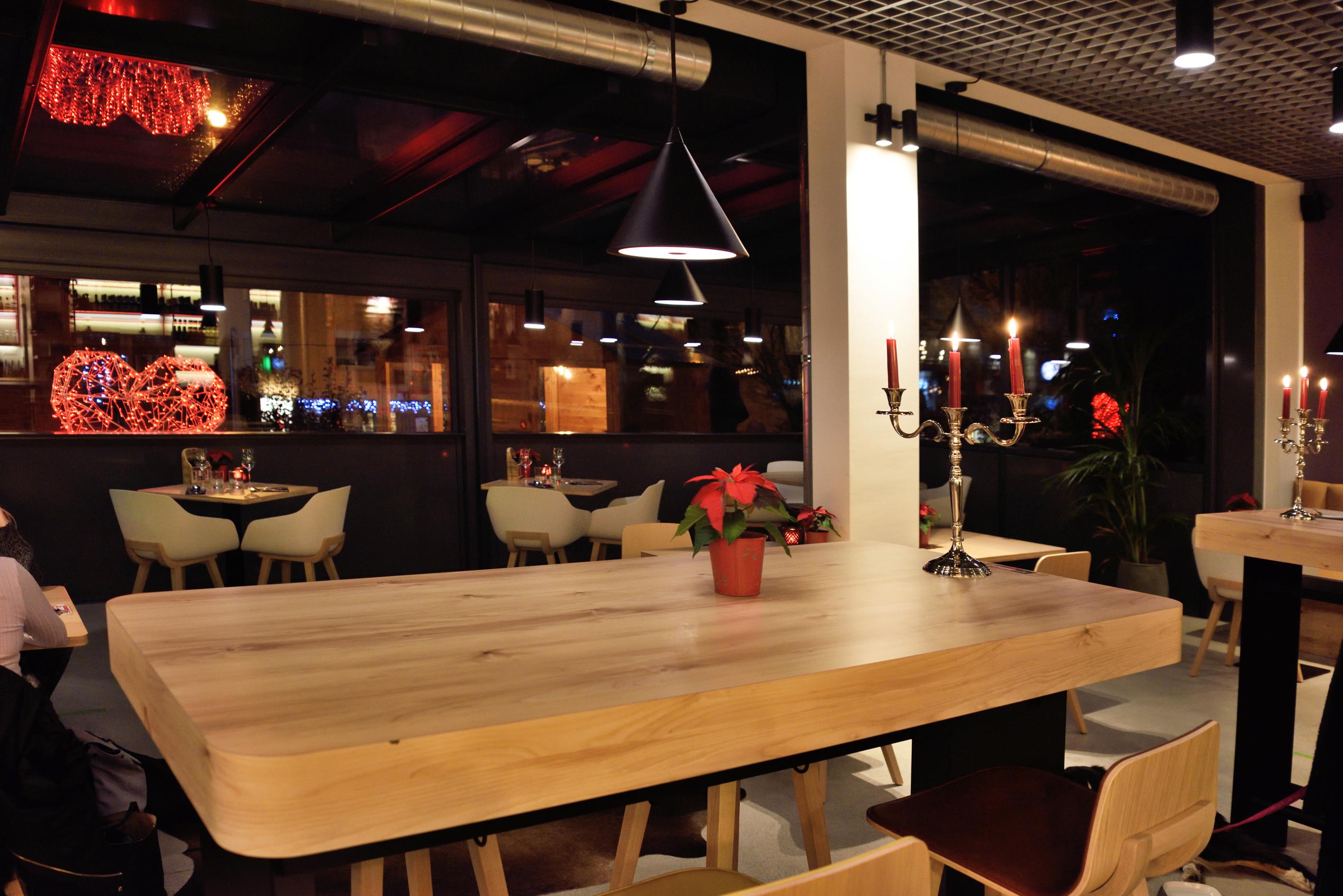 Nonanteneuf Appart Hotel Sierre - Contactless Check-In מראה חיצוני תמונה