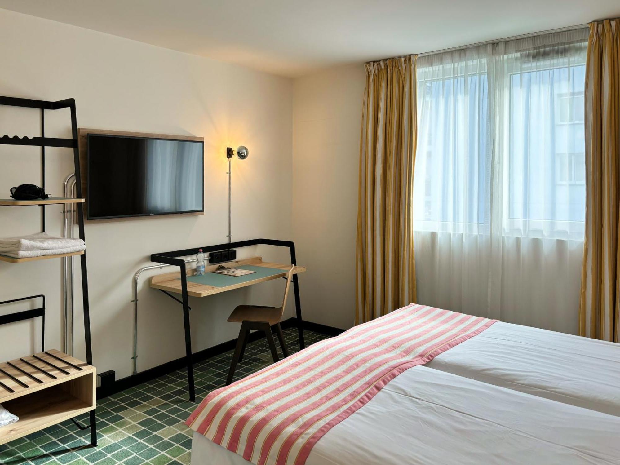 Nonanteneuf Appart Hotel Sierre - Contactless Check-In מראה חיצוני תמונה