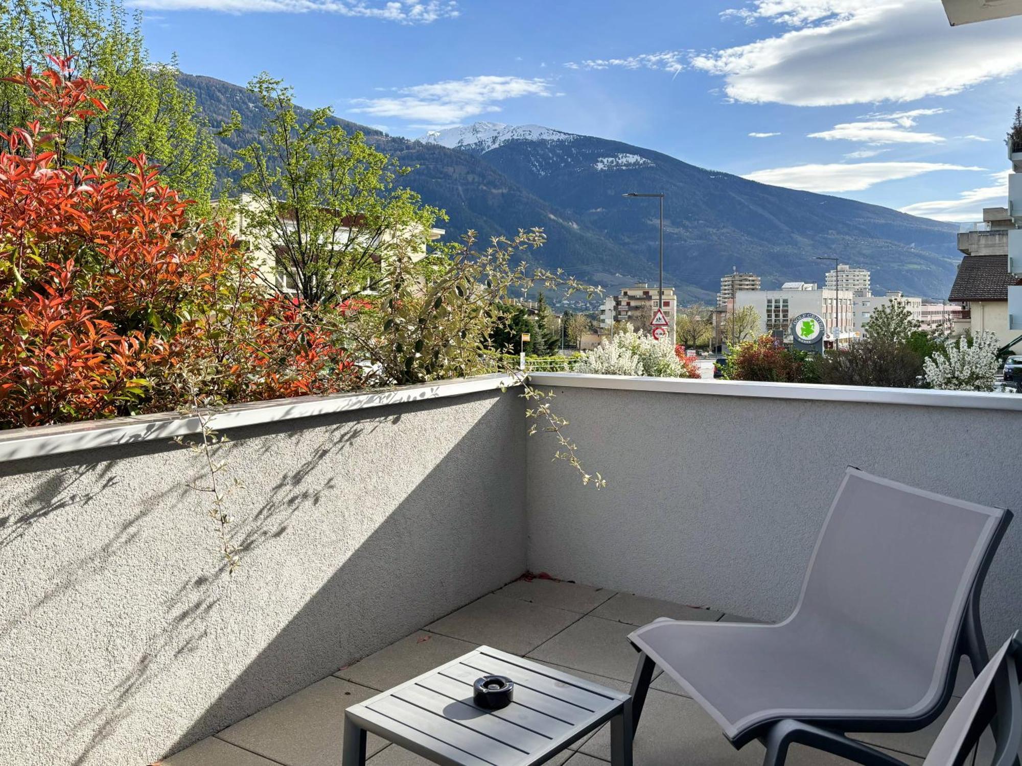 Nonanteneuf Appart Hotel Sierre - Contactless Check-In מראה חיצוני תמונה