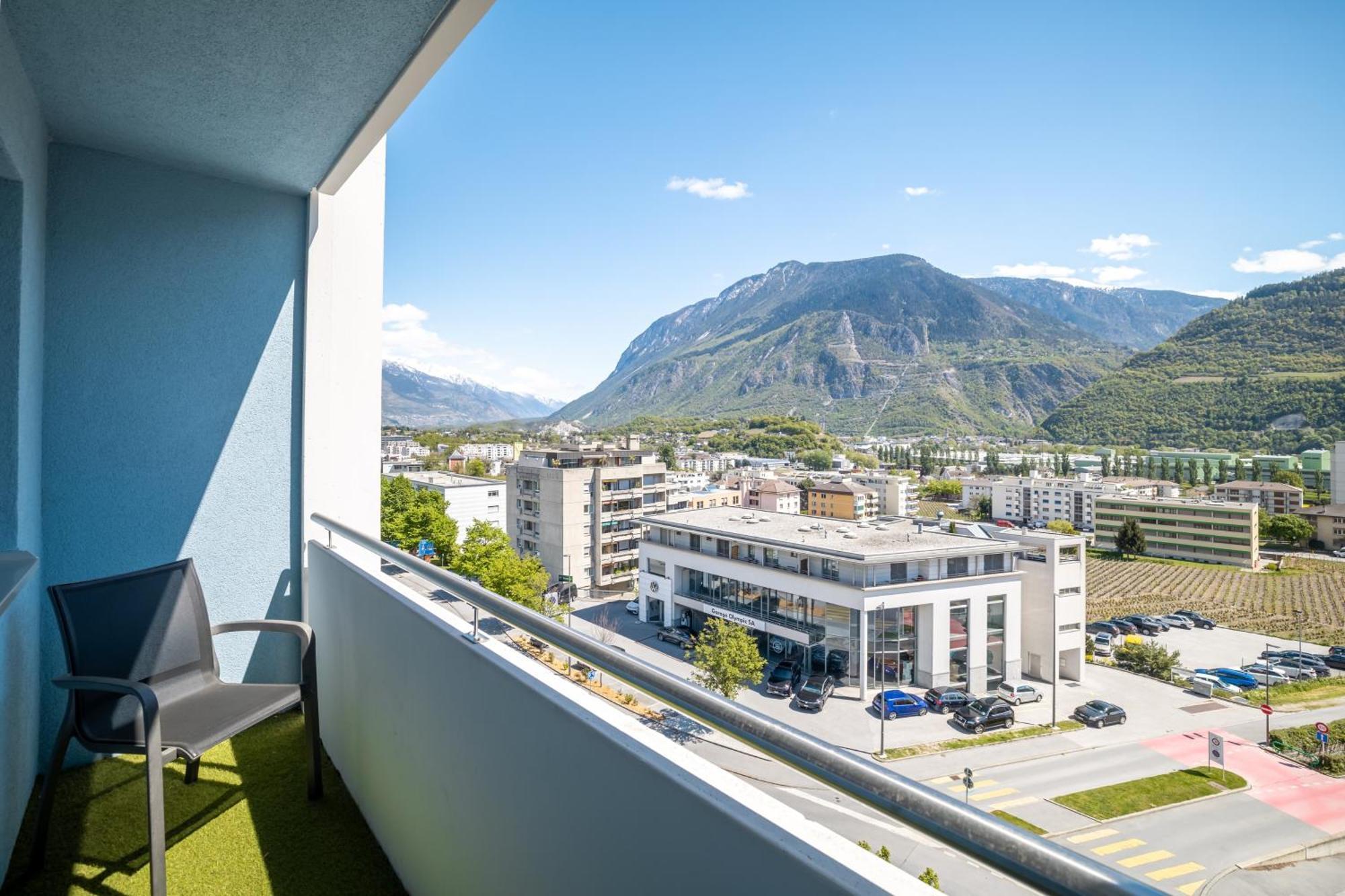 Nonanteneuf Appart Hotel Sierre - Contactless Check-In מראה חיצוני תמונה